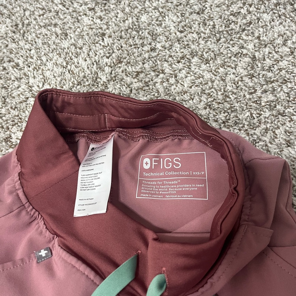 Figs Mauve Pink Jogger Scrub Pants with Green Drawstring - Picture 2 of 2